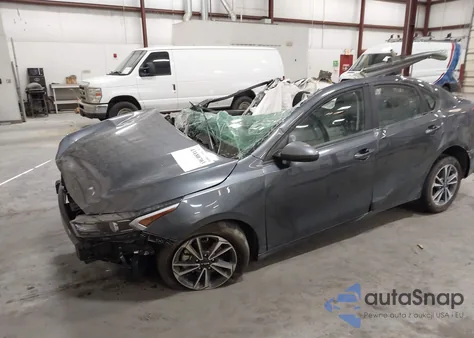 2023 Kia Forte Lxs z USA, uszkodzony, nr VIN 3KPF24ADXPE683548